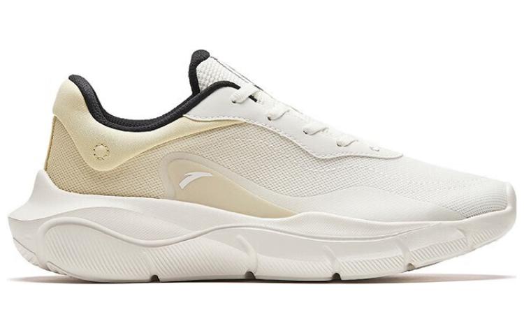 (WMNS) ANTA Running Shoes 'White Yellow Black' 922347792-4