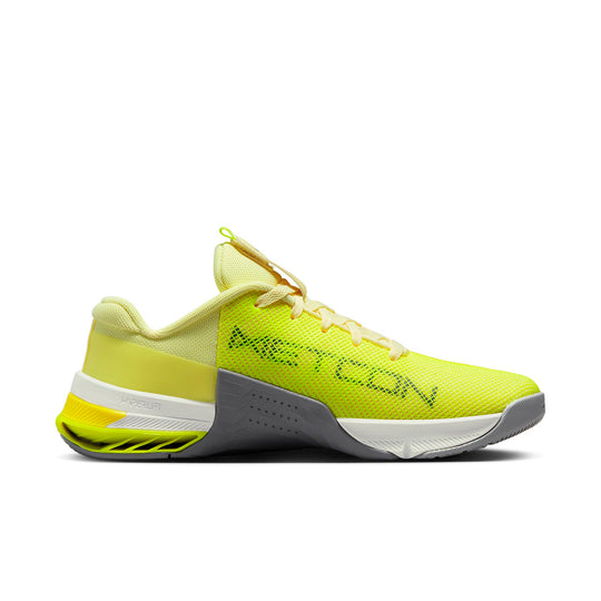 (WMNS) Nike Metcon 8 Training Shoes 'Citron Tint Light Smoke Grey' DO9327-801