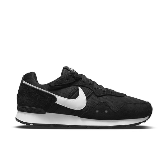 (WMNS) Nike Venture Runner Wide 'Black White' DM8454-001