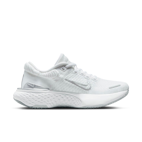 (WMNS) Nike ZoomX Invincible Run Flyknit 2 'White Metallic Silver' DC9993-101