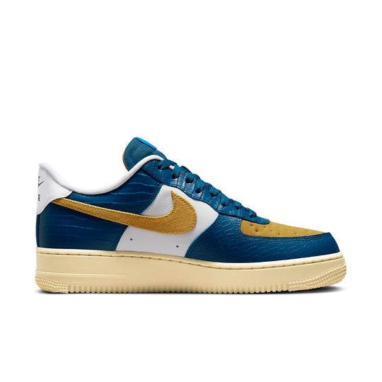 Nike Undefeated x Air Force 1 Low SP 'Dunk vs AF1' DM8462-400