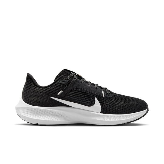 (WMNS) Nike Pegasus 40 PRM 'Black White' FB7703-001