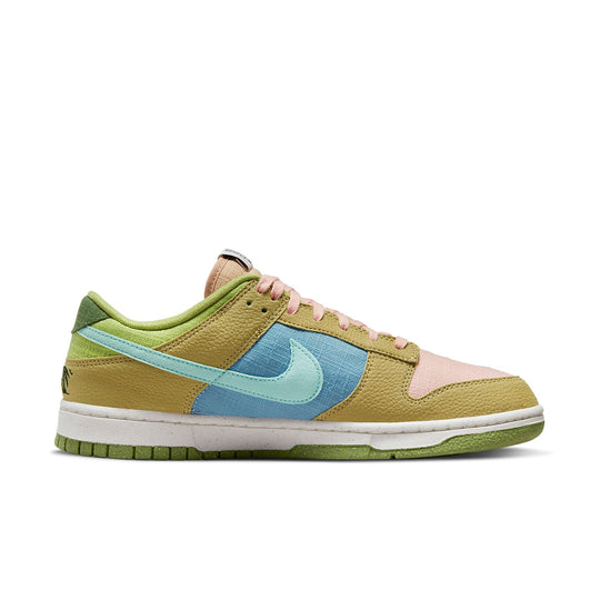 Nike Dunk Low 'Sun Club - Arctic Orange Sanded Gold' DM0583-800