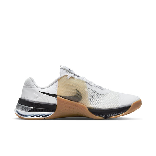 Nike metcon grey gum on sale