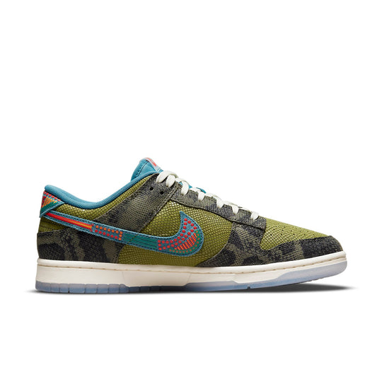 Nike Dunk Low 'SiEMPRE Familia' DO2160-335