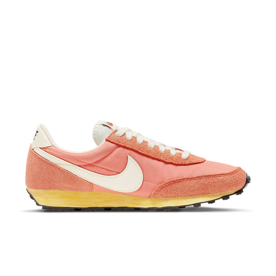 (WMNS) Nike Daybreak SE 'Light Madder Root' DV1746-812