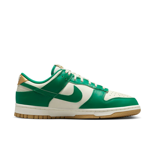 (WMNS) Nike Dunk Low 'Malachite Metallic Gold' FB7173-131