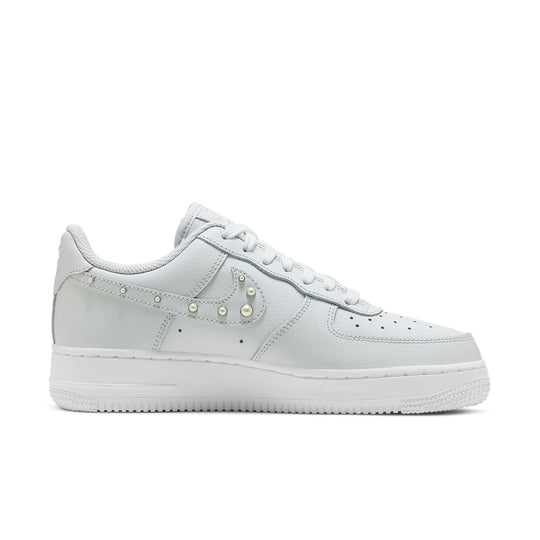 (WMNS) Nike Air Force 1 07 SE 'Pearl Swoosh - Pure Platinum' DV3810-001