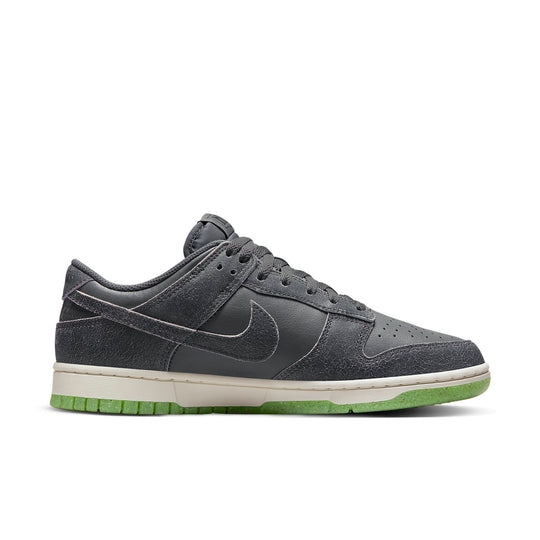 Nike Dunk Low SE 'Halloween - Cauldron' DQ7681-001