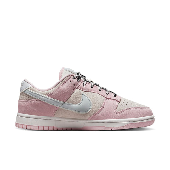 (WMNS) Nike Dunk Low LX 'Pink Foam' DV3054-600