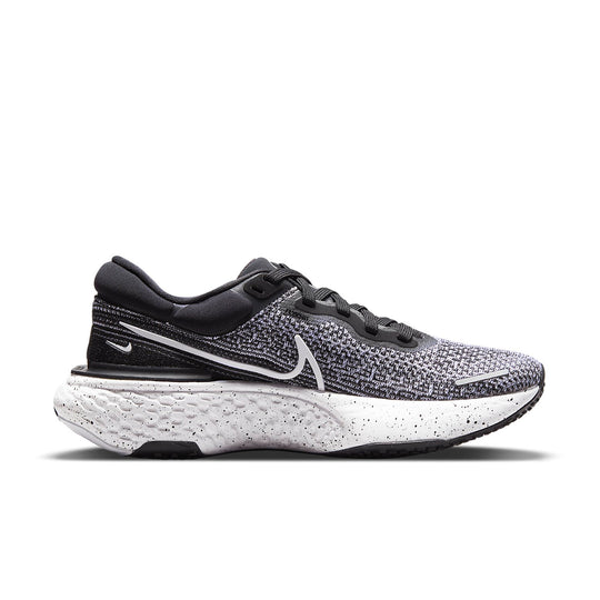 (WMNS) Nike ZoomX Invincible Run Flyknit 'White Black' CT2229-103