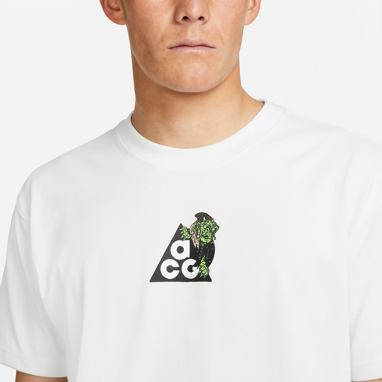 Nike ACG Iceland Map Short Sleeve T-shirt Asia Sizing 'Summit White' DJ5735-121