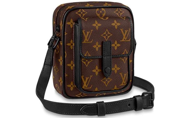 LOUIS VUITTON Men CHRISTOPHER Crossbody Bag Wearable Wallet