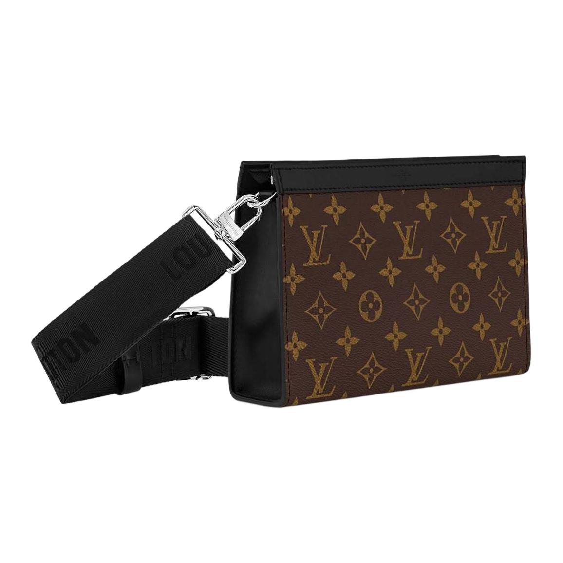 LOUIS VUITTON Gaston Wearable Wallet