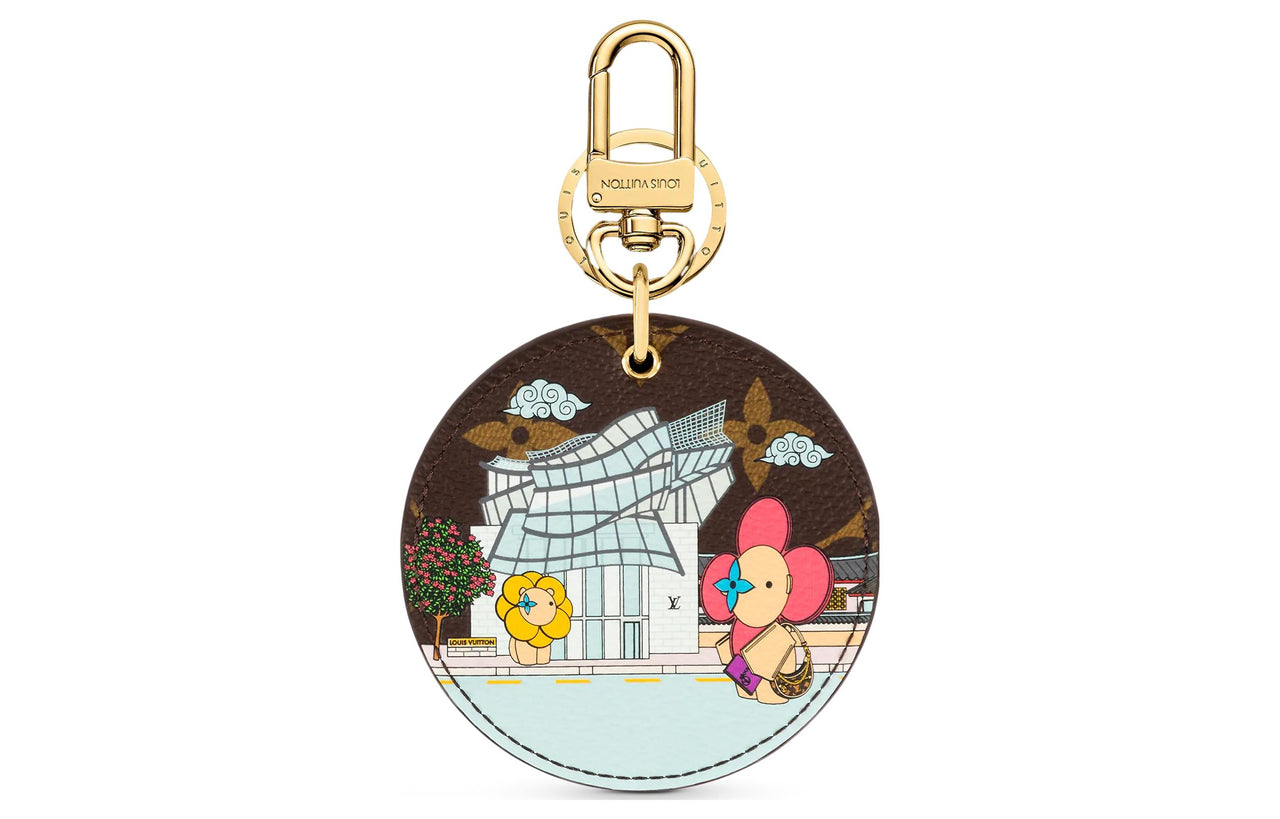 LOUIS VUITTON Illustre Xmas Seoul Bag Charm And Key Holder Vivienne Holiday