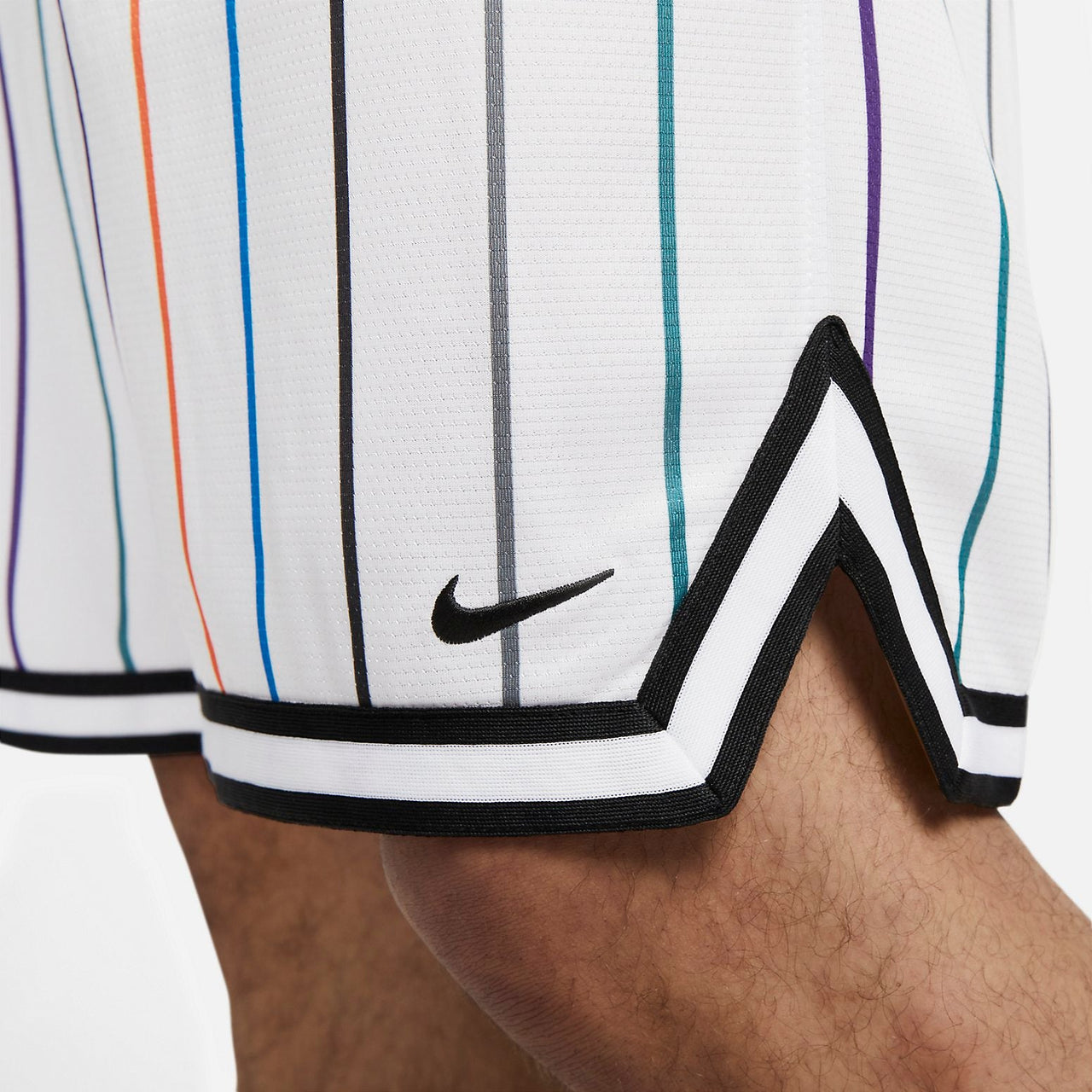 Nike Dri-FIT DNA 25cm Basketball Shorts 'White' DX0254-100