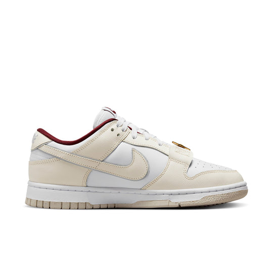 (WMNS) Nike Dunk Low SE Just Do It 'White Phantom' DV1160-100