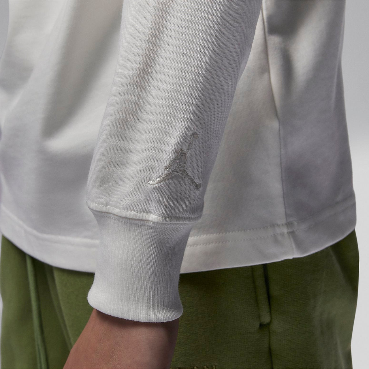 Air Jordan Wordmark Long Sleeve T-Shirt 'White' FJ0703-133