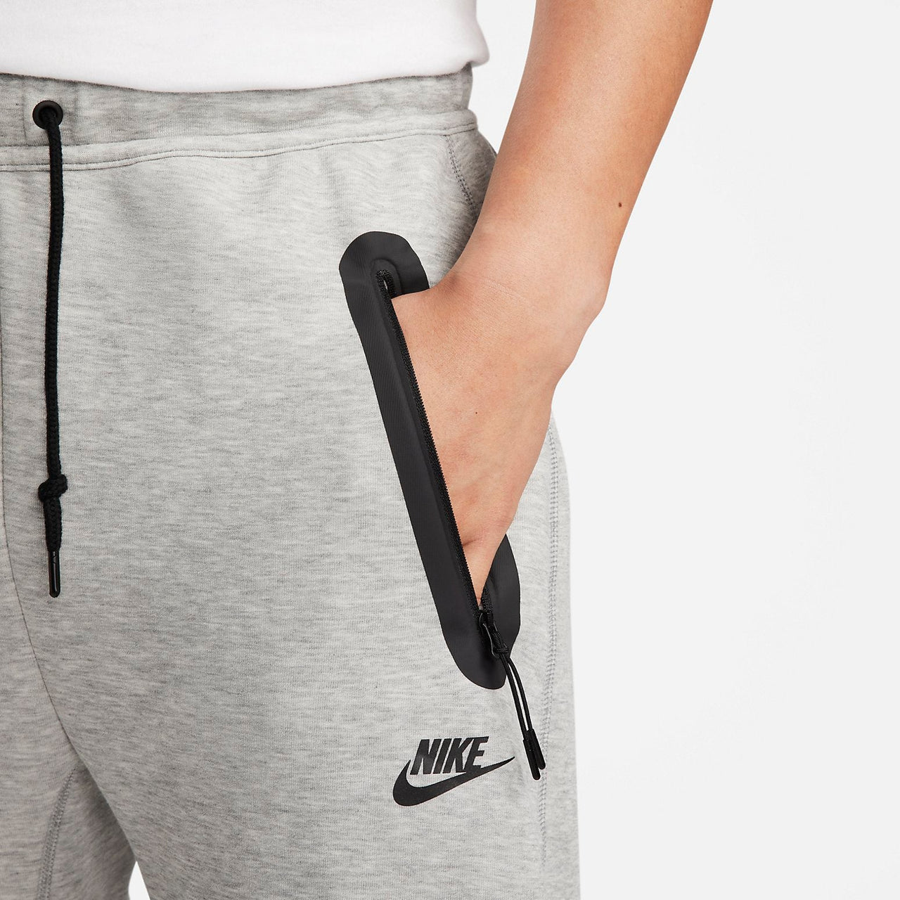 Nike Sportswear Tech Sweatpants Asia Sizing 'Grey' FB8013-063