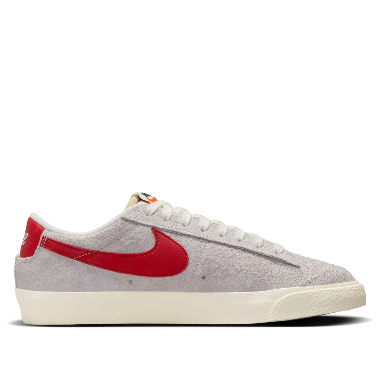 (WMNS) Nike Blazer Low '77 Vintage 'Summit White Red' FQ8060-100