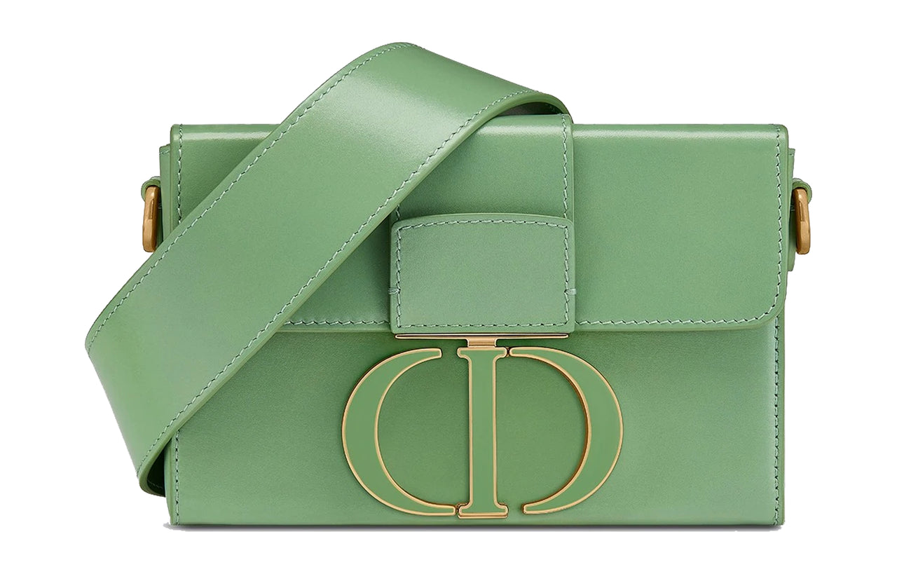DIOR 30 Montaigne Shoulder Bags