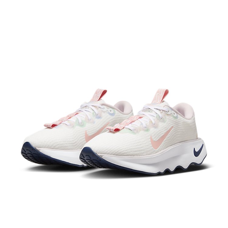 (WMNS) Nike Motiva PRM 'White Pearl Pink' DZ3702-100