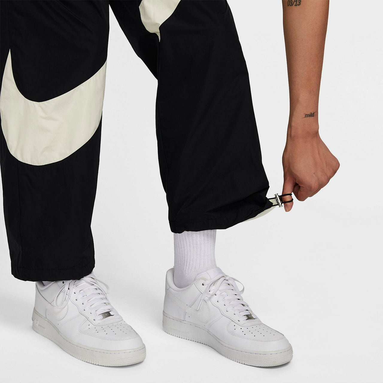 Nike Swoosh Woven Pants 'Black' FB7881-010