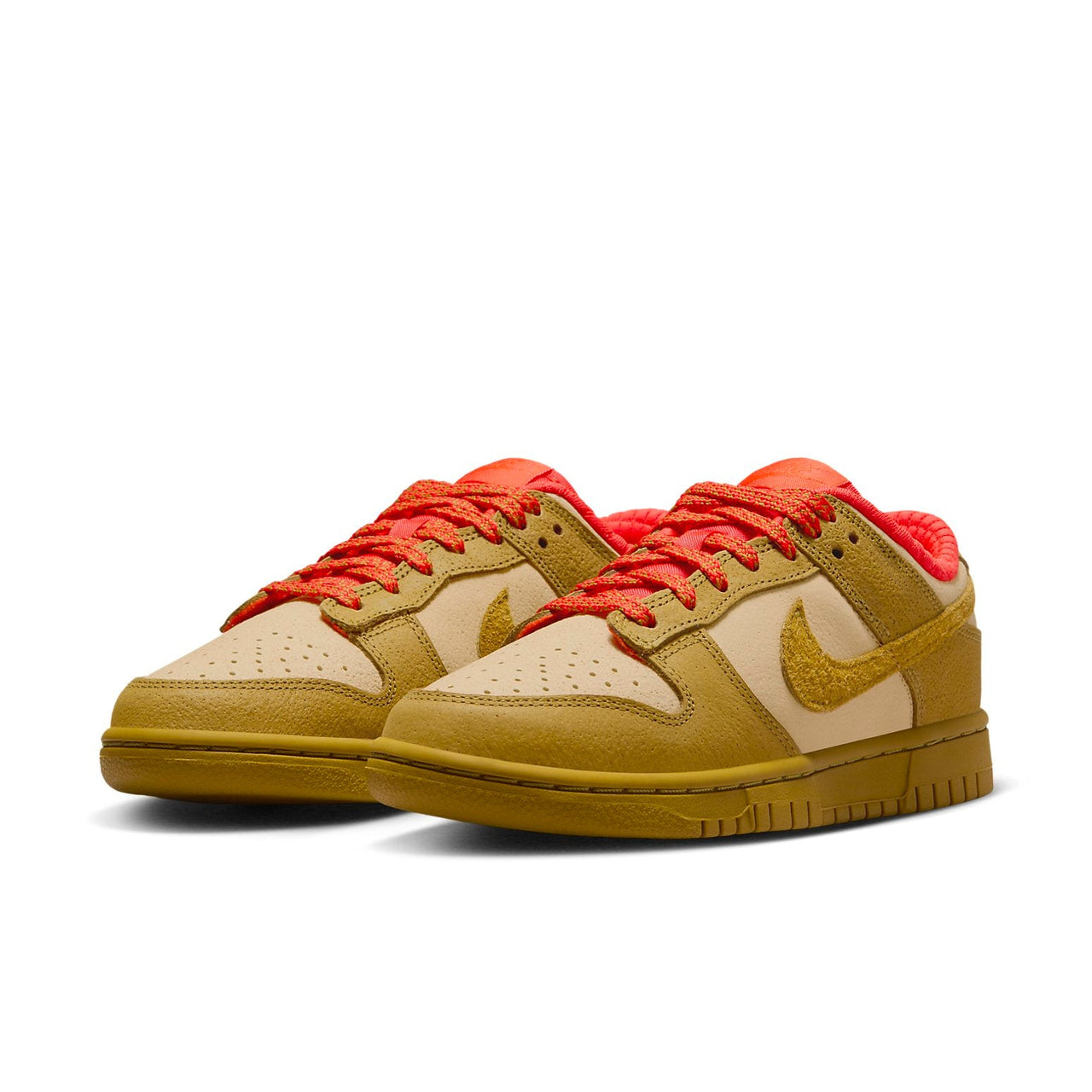 (WMNS) Nike Dunk Low 'Bronzine Picante Red' FQ8897-252