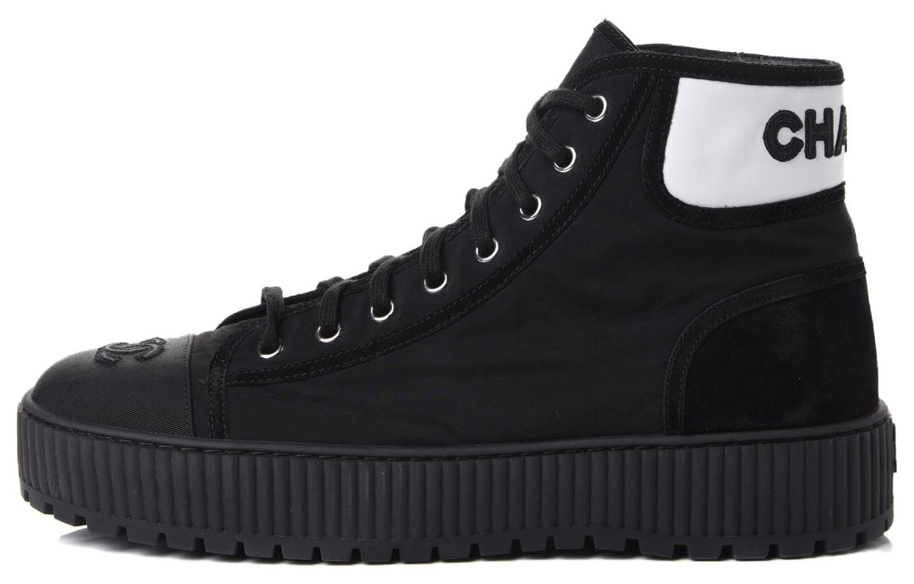 CHANEL Stylish Skateboarding Shoes Women's Black