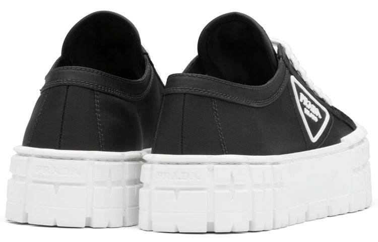 PRADA Low Top Stylish Skateboarding Shoes Women's Black