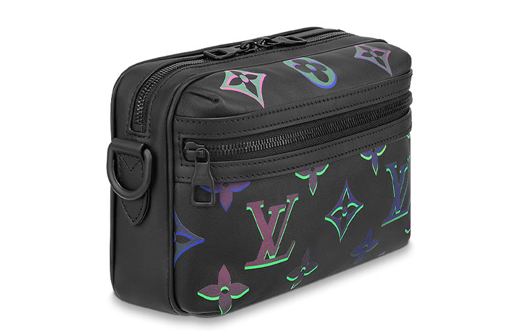 LOUIS VUITTON Messenger Comet Pm Black Borealis