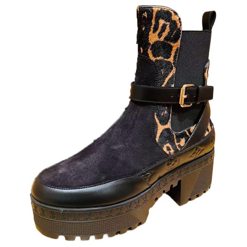 LOUIS VUITTON Short Chelsea Boots Women's Black
