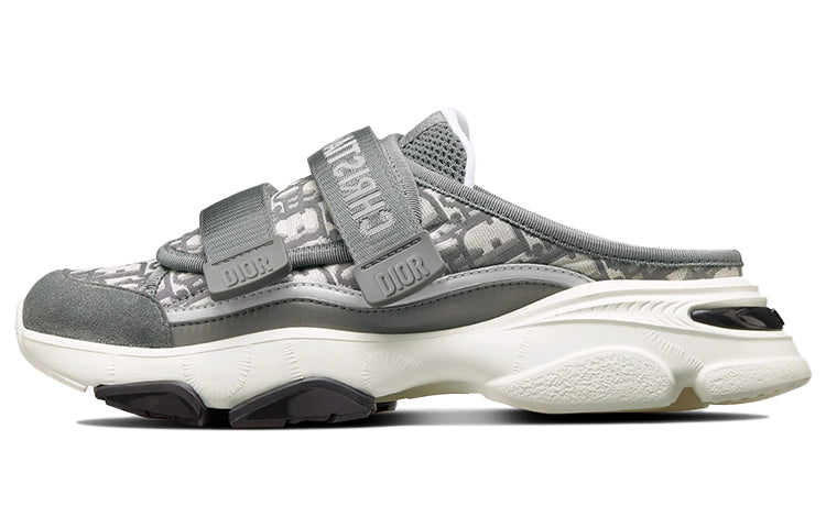 DIOR D Wander Closed Toe Slippers Women's Light Gray