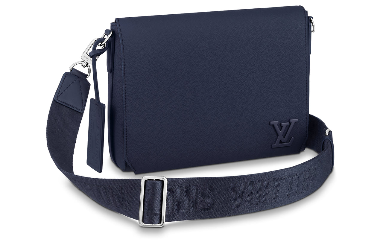 LOUIS VUITTON Takeoff Messenger