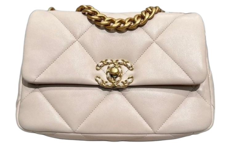CHANEL 19Bag21K Winter Sheepskin Crossbody Bag, Shoulder Bag Women's Ecru