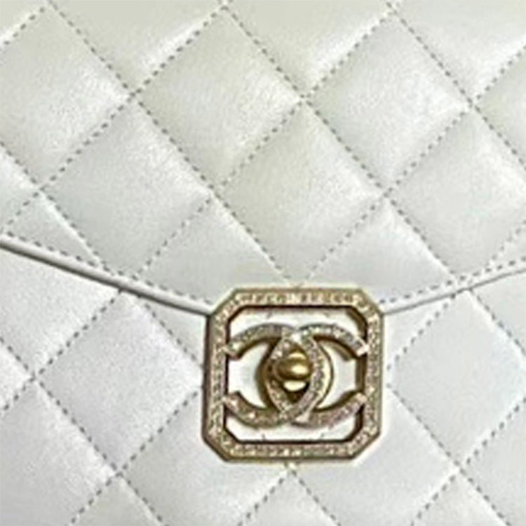 CHANEL 21K Winter Lambskin Chain Bag Shoulder Bag Crossbody Bag Regular Women's White