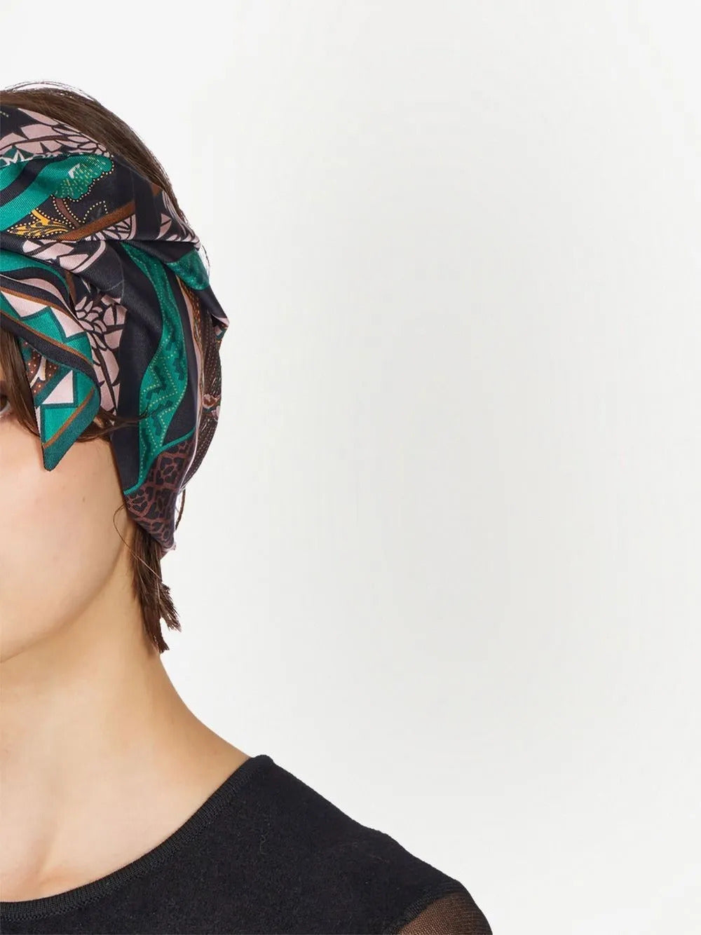 Ferragamo Ba Nodonirva Scarf Black