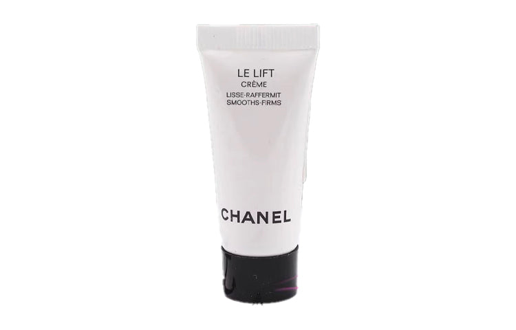 CHANEL Travel Kits / Sample Kits Unisex