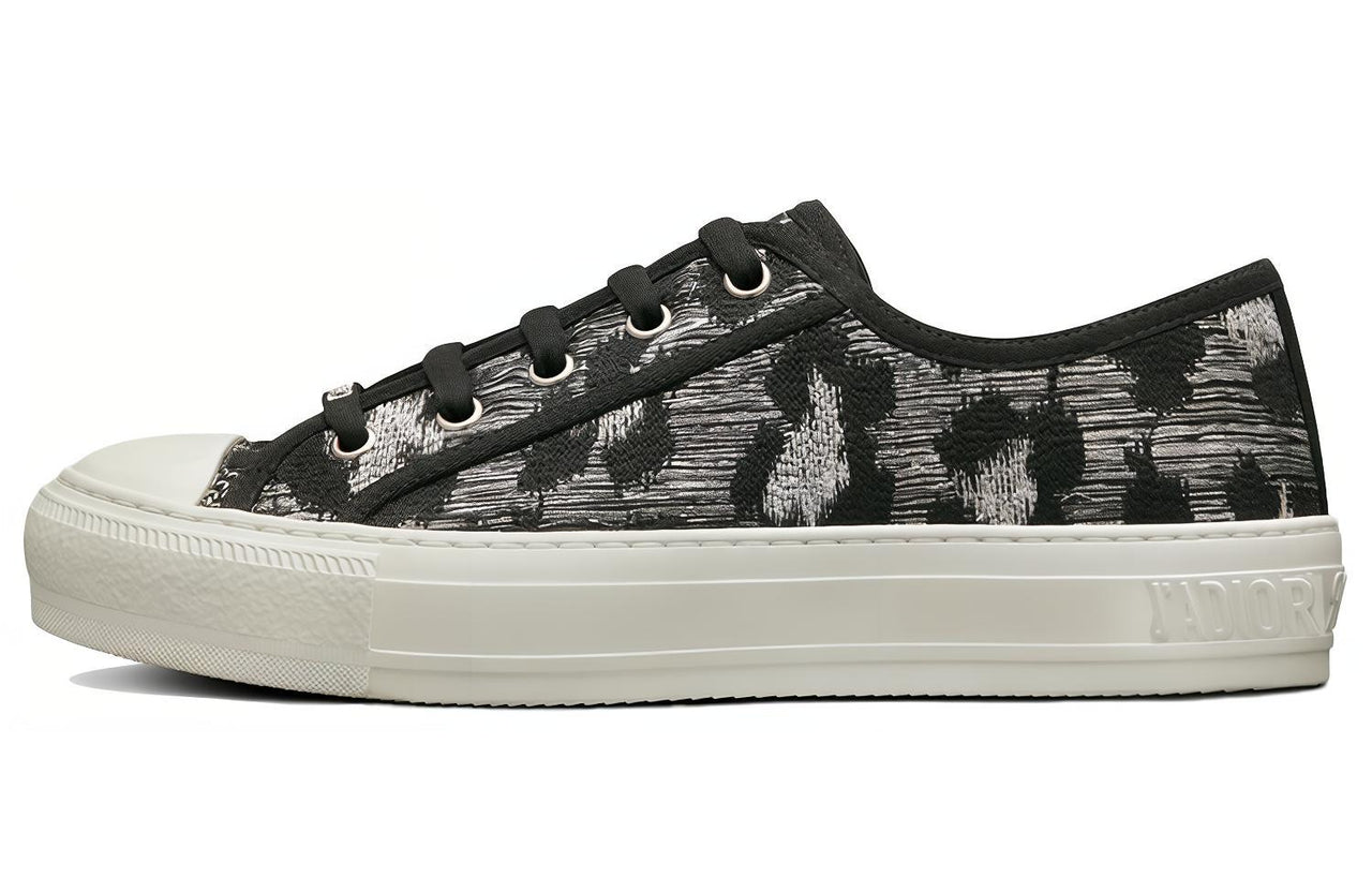 DIOR Walk'n'Dior Platform Shoes Low Top Stylish Skateboarding Shoes Women's Gray Black