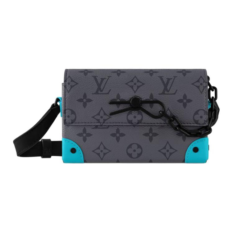 LOUIS VUITTON Steamer Wearable Wallet
