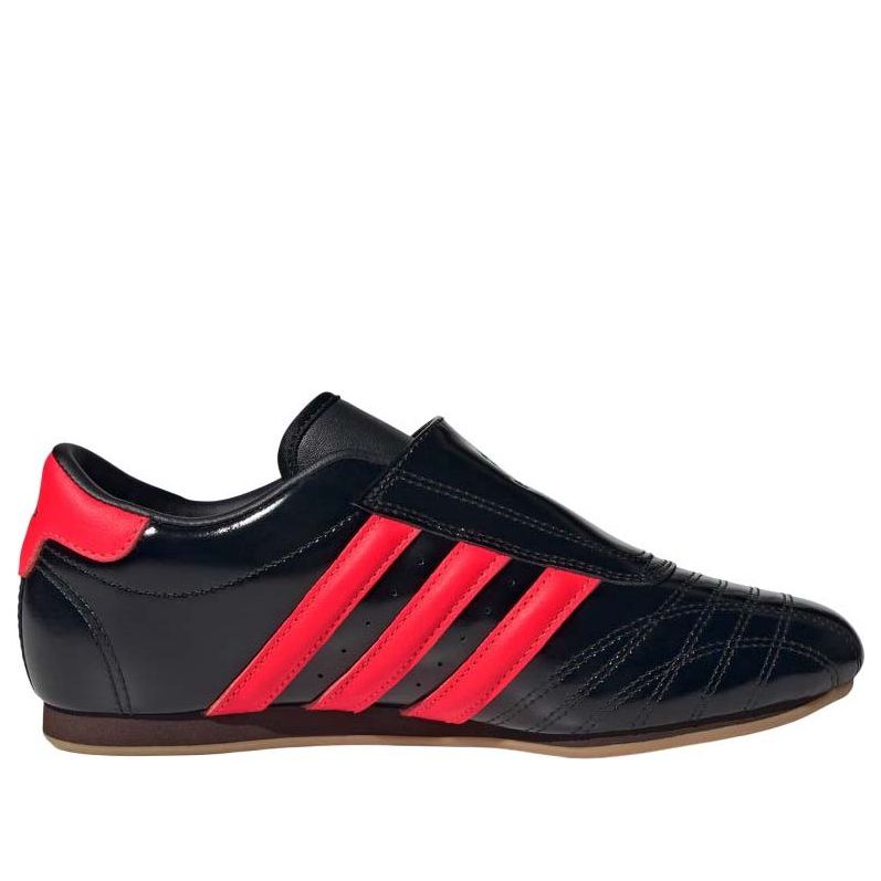 (WMNS) adidas Taekwondo 'Core Black Solar Red' JS1228