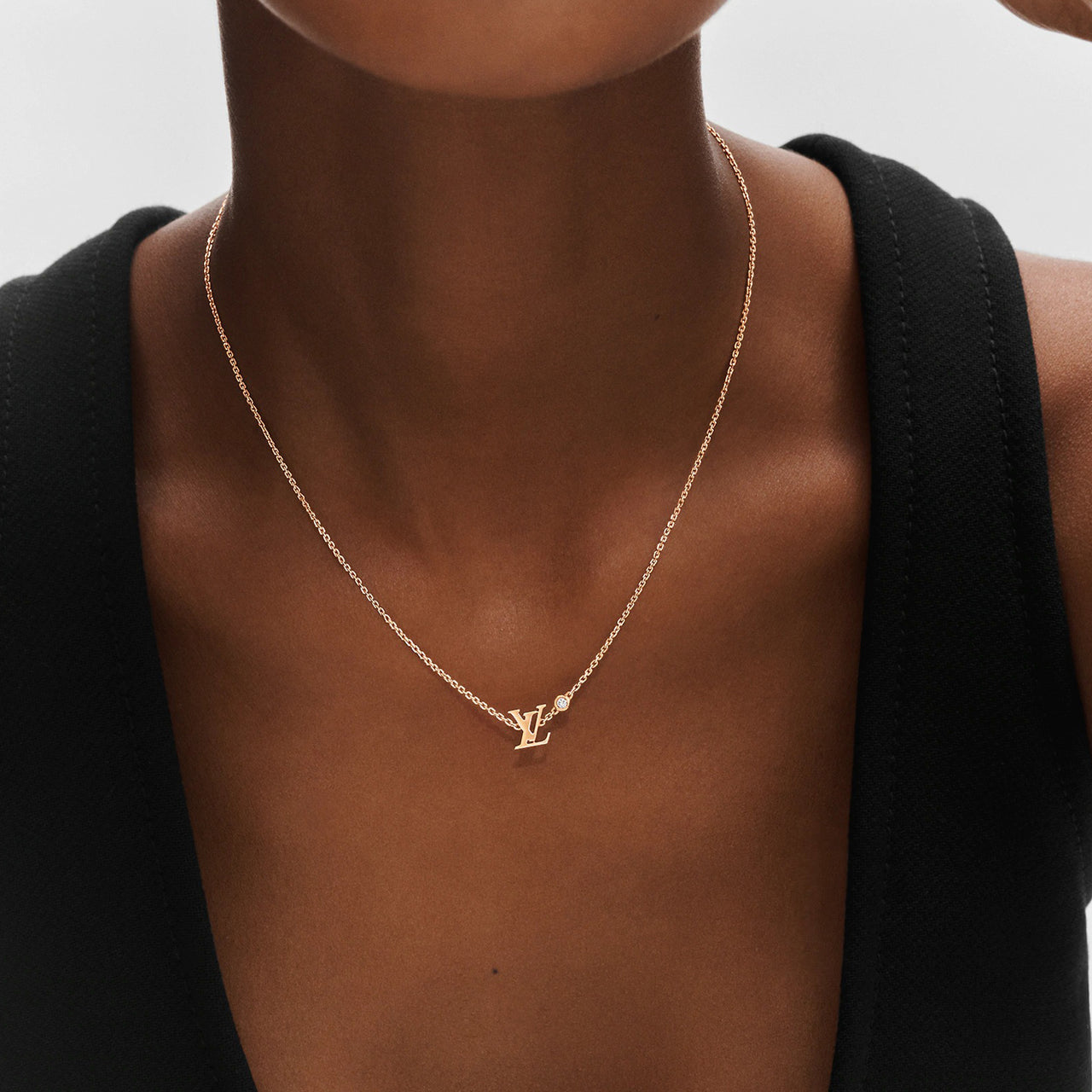 LOUIS VUITTON Idylle Blossom Lv Pendant Pink Gold And Diamond