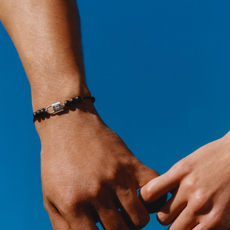 LOUIS VUITTON SiLOUIS VUITTONer Lockit Beads Bracelet Black Titanium And Black Polyester Cord