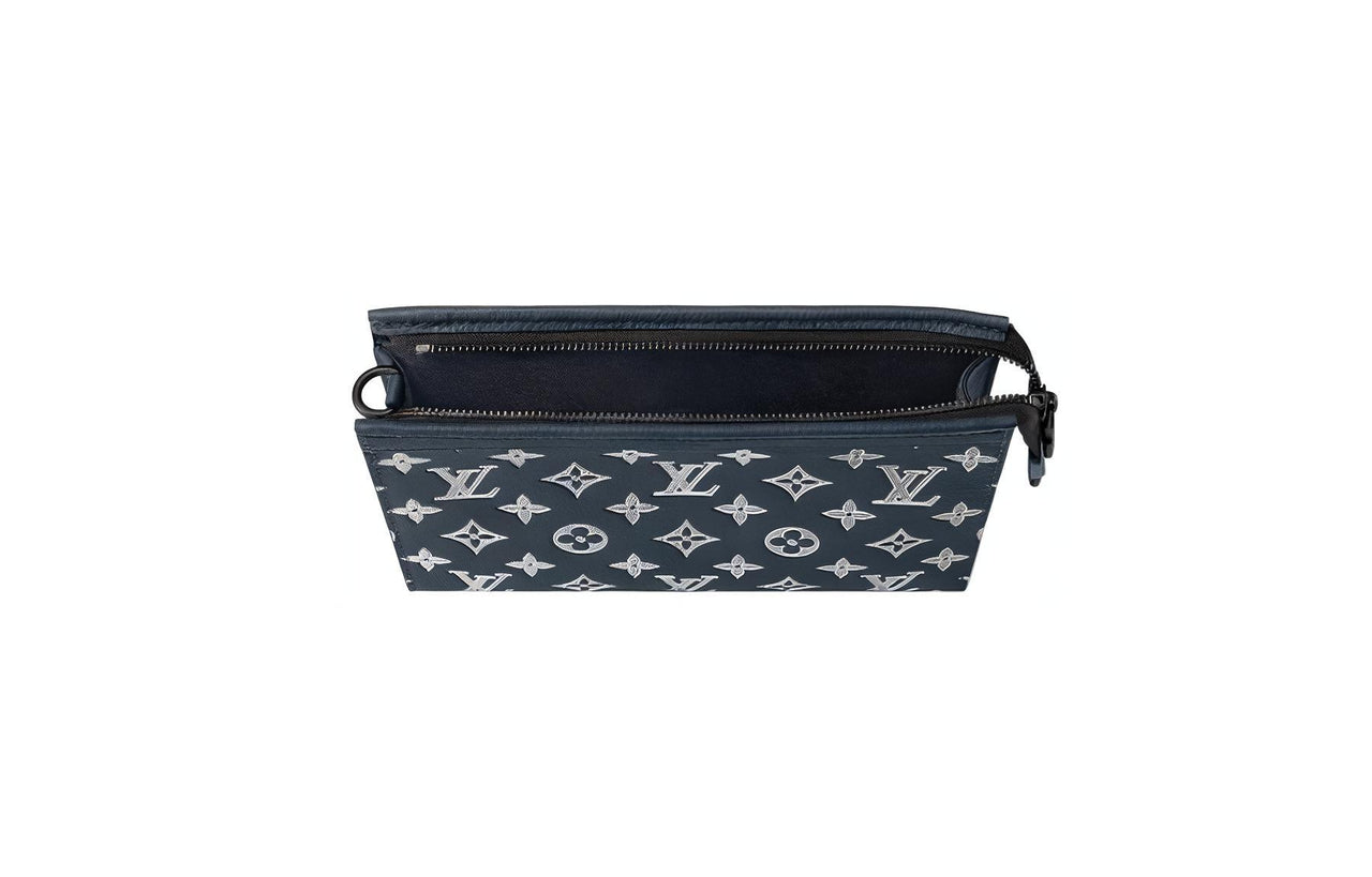 LOUIS VUITTON Gaston Wearable Wallet