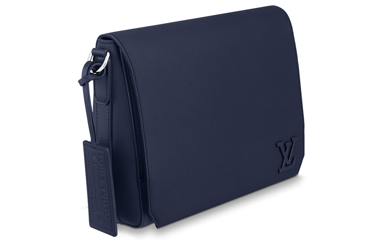 LOUIS VUITTON Takeoff Messenger