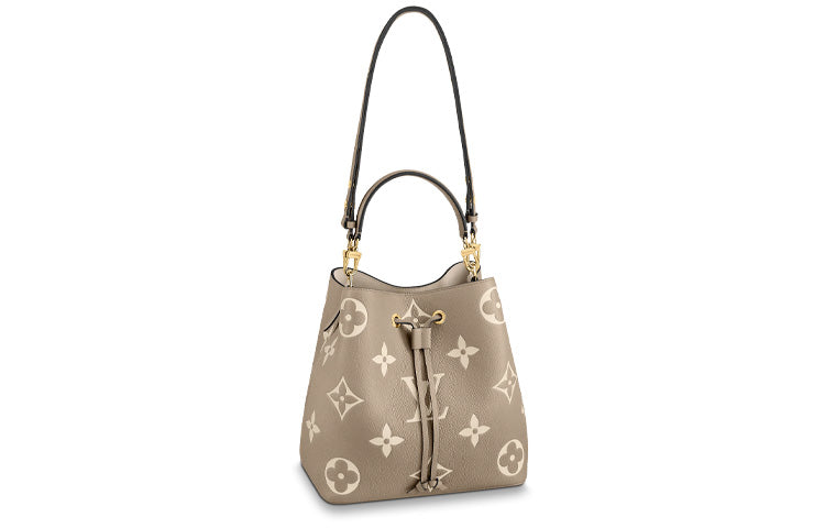LOUIS VUITTON Néonoé MM Shoulder Bag