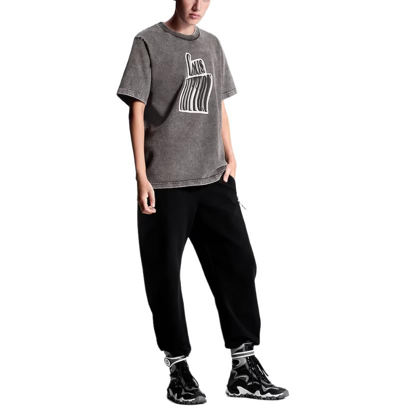 LOUIS VUITTON Graphic Lv Signature T-Shirt