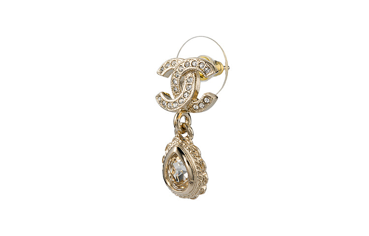 CHANEL 2022 Cc Logo Drop Earrings