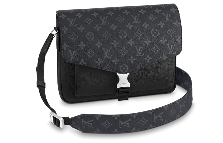 LOUIS VUITTON Messengerama Black