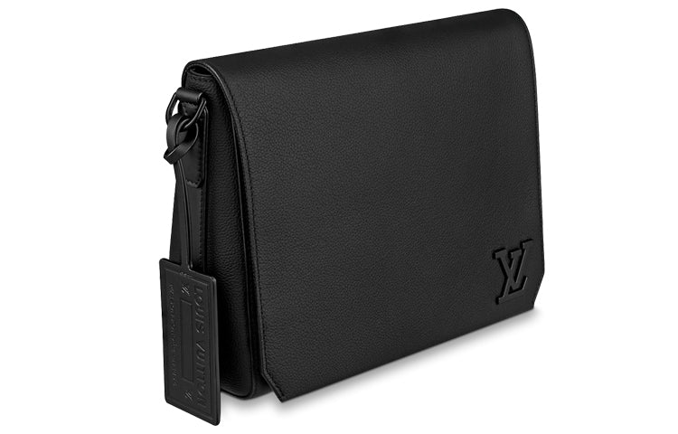 LOUIS VUITTON Takeoff Messenger